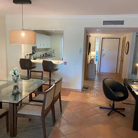 Sunny Sanctuary Apartamento *