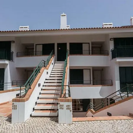 Apartment Sunny Sanctuary Quarteira